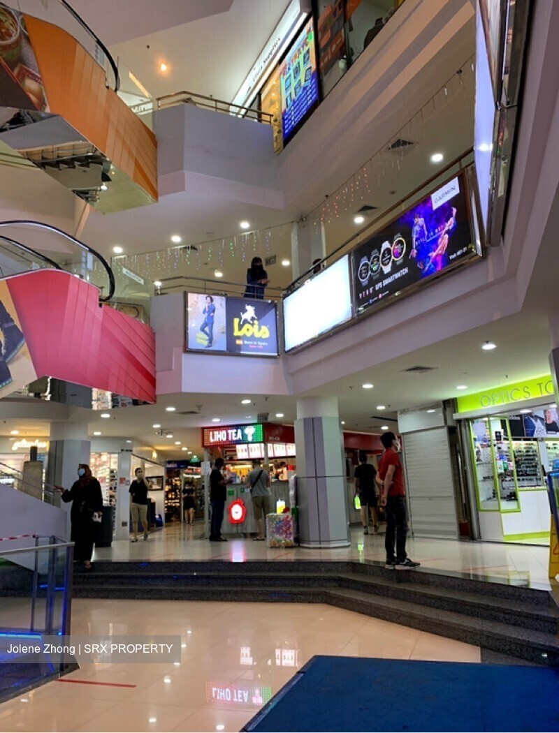 Queensway Tower / Queensway Shopping Centre (D3), Retail For Sale